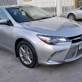 Toyota Camry 2017