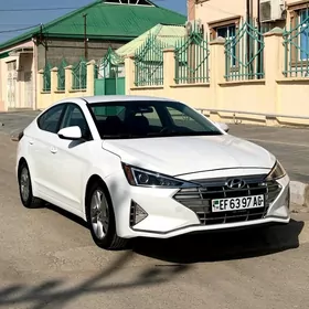 Hyundai Elantra 2020