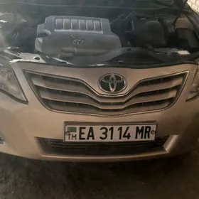 Toyota Camry 2010