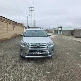 Toyota Highlander 2019