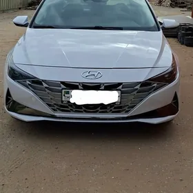 Hyundai Elantra 2021