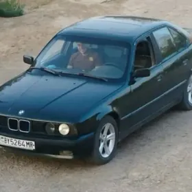 BMW 525 1990