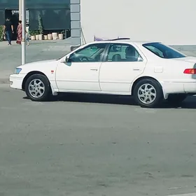 Toyota Camry 2000