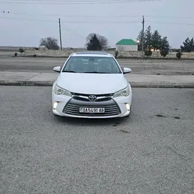 Toyota Camry Hybrid 2017