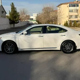 Lexus ES 350 2016