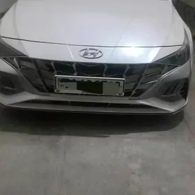 Hyundai Elantra 2021