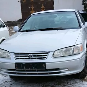 Toyota Camry 1999