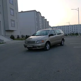 Toyota Sienna 2000