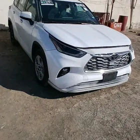 Toyota Highlander 2022