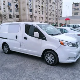 Nissan NV200 2019