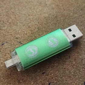Fleshka 16 GB