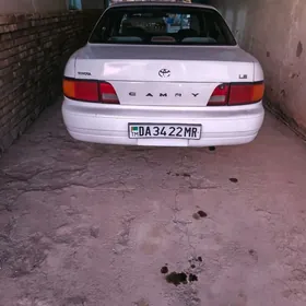 Toyota Camry 1992
