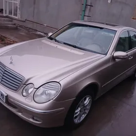 Mercedes-Benz E320 2003
