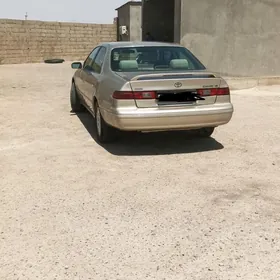 Toyota Camry 1999
