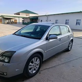 Opel Signum 2004