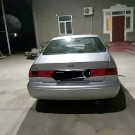 Toyota Camry 2000