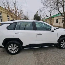 Toyota RAV4 2021