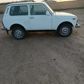 Lada Niva 2012