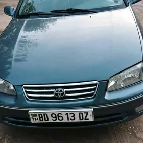 Toyota Camry 2001