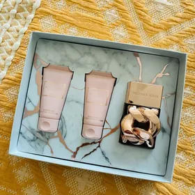 Набор духи+крема от Michael Kors