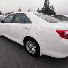 Toyota Camry 2013