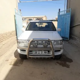 Nissan Pathfinder 1996