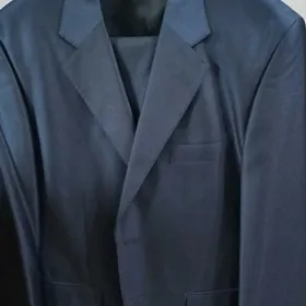 Новый мужской костюм