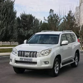Toyota Land Cruiser Prado 2013