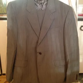 Костюм мужской, новый. Македония