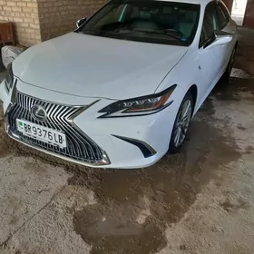 Lexus ES 350 2020