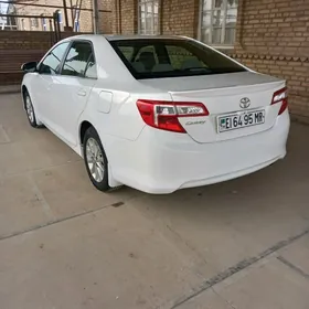 Toyota Camry 2012