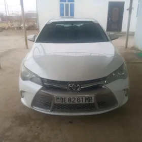 Toyota Camry 2016