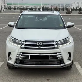 Toyota Highlander 2019
