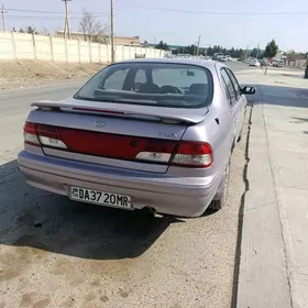 Nissan Maxima 1995