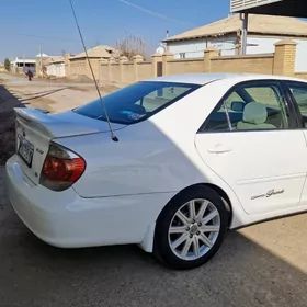 Toyota Camry 2004
