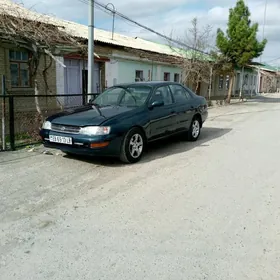 Toyota Corona 1993