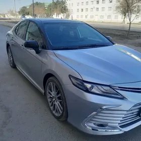 Toyota Camry 2022