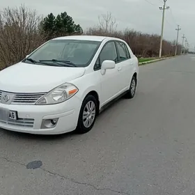 Nissan Versa 2010