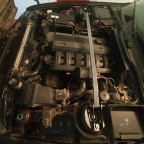 Распорка Бмв е 34