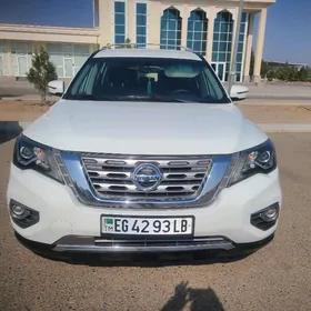 Nissan Pathfinder 2020