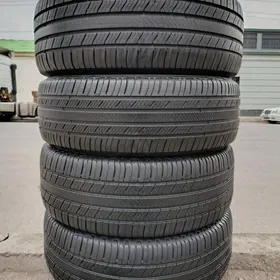 Michelin 235 55 20 Teker
