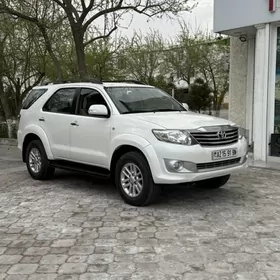 Toyota Fortuner 2007