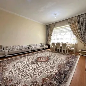 13 TAPGYR 2 ETAŽ 5 KOMNAT