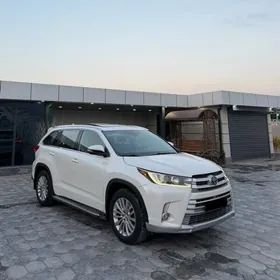 Toyota Highlander 2019