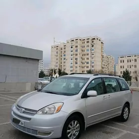 Toyota Sienna 2005