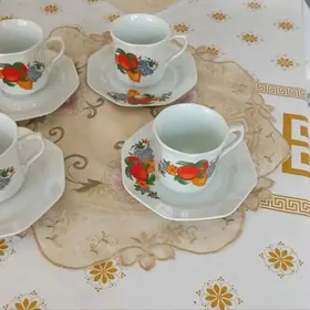 Чашки с блюдцами 4 шт.