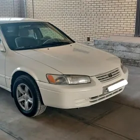 Toyota Camry 1997