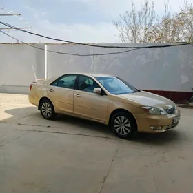 Toyota Camry 2004