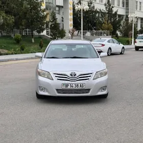 Toyota Camry 2010