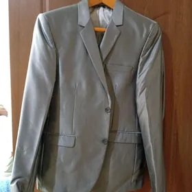 ОТДАМ БЕСПЛАТНО ПИДЖАКИ